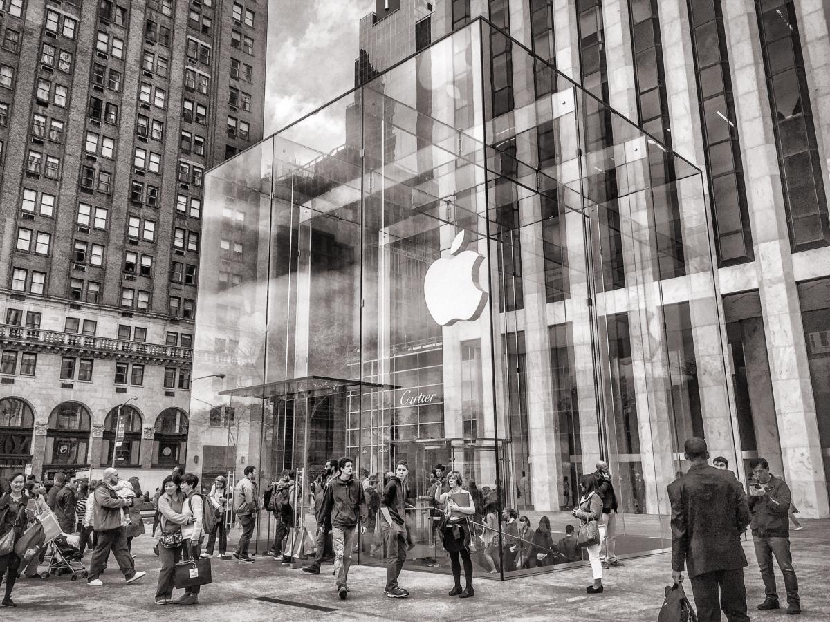 6 lessons Apple store taught the in 2001